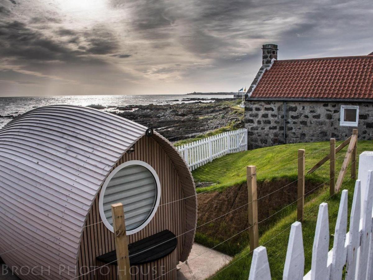 Door To The Shore - Seafront Cottages Sandhaven Exterior photo